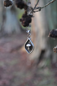 Portal  -Mushroom Necklace-